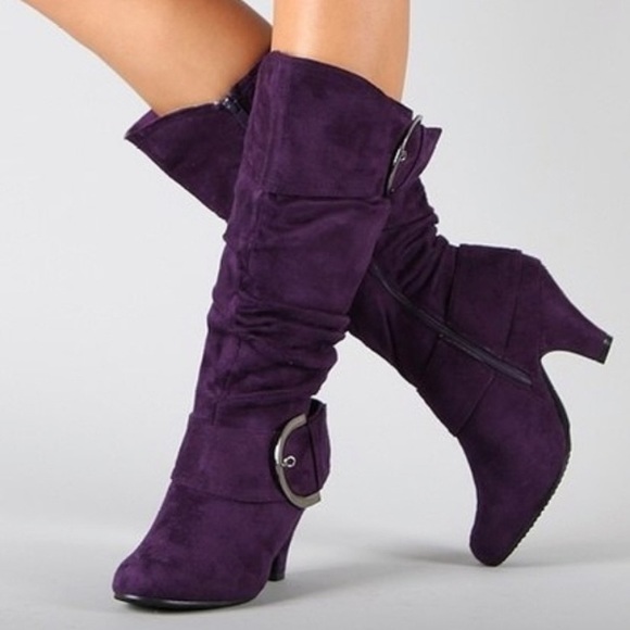 Boots - Picture 3 of 5